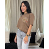 T-shirt à col rond imprimé avec broderie en poche