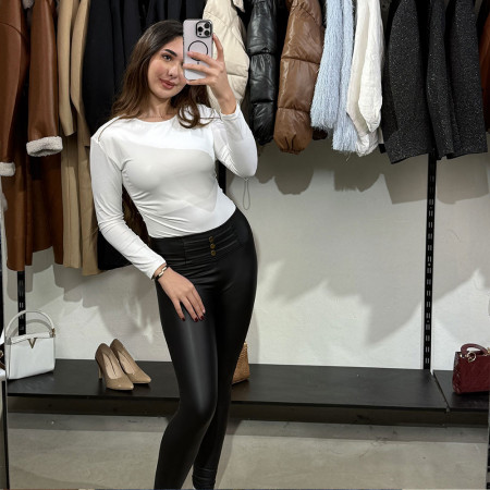 Pantalon en simili cuir