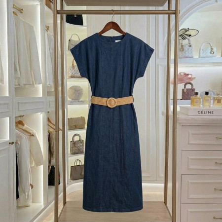Robe en jeans élastique avec ceinture
