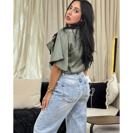 Chemise en satin à volants avec boutons Tourterelle